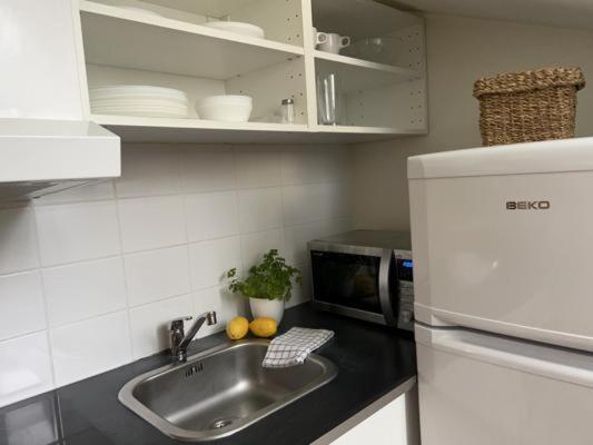 Charming Apartment In Stockholm City 913 Экстерьер фото